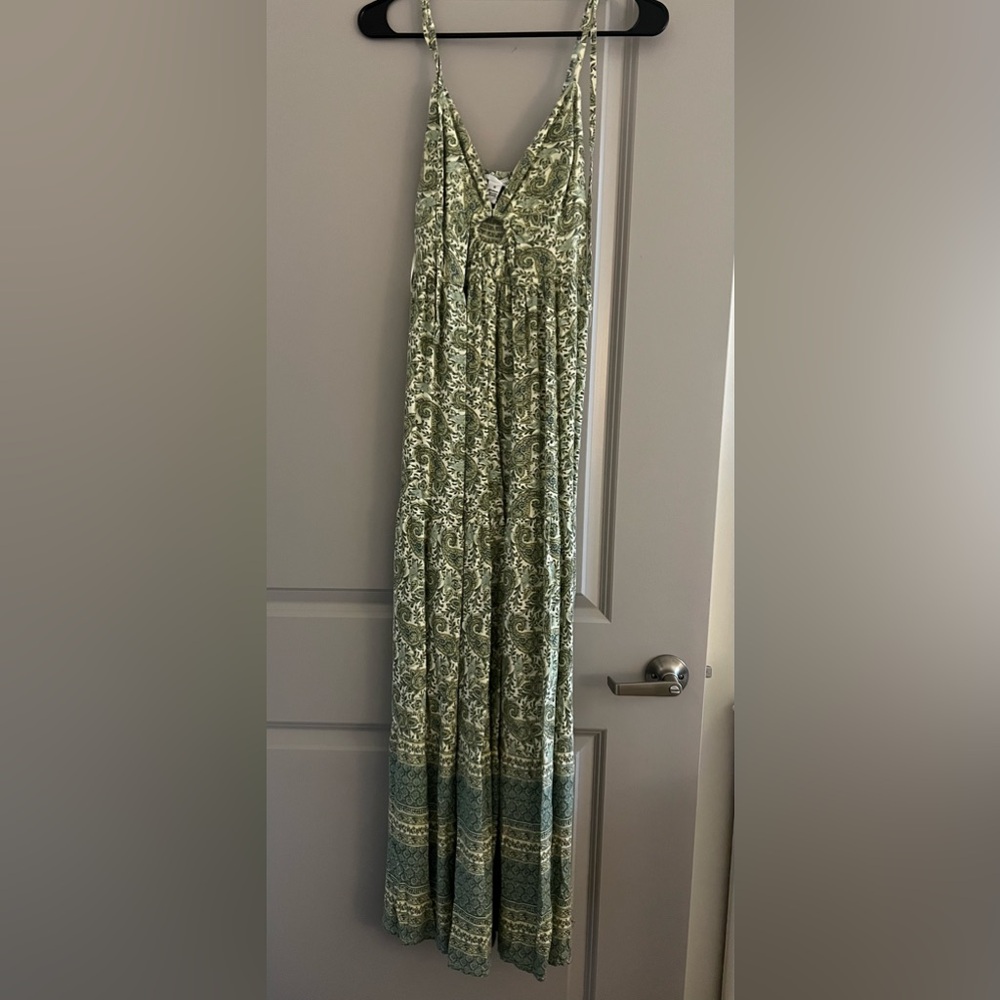 Small jumpsuit, flare legs